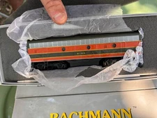 Bachmann Plus HO EMD F7B Great Northern 314B