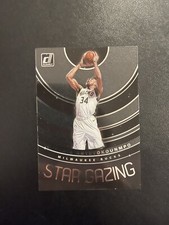 2019-20 Panini Donruss Clearly Acetate Star Gazing Giannis Antetokounmpo #9