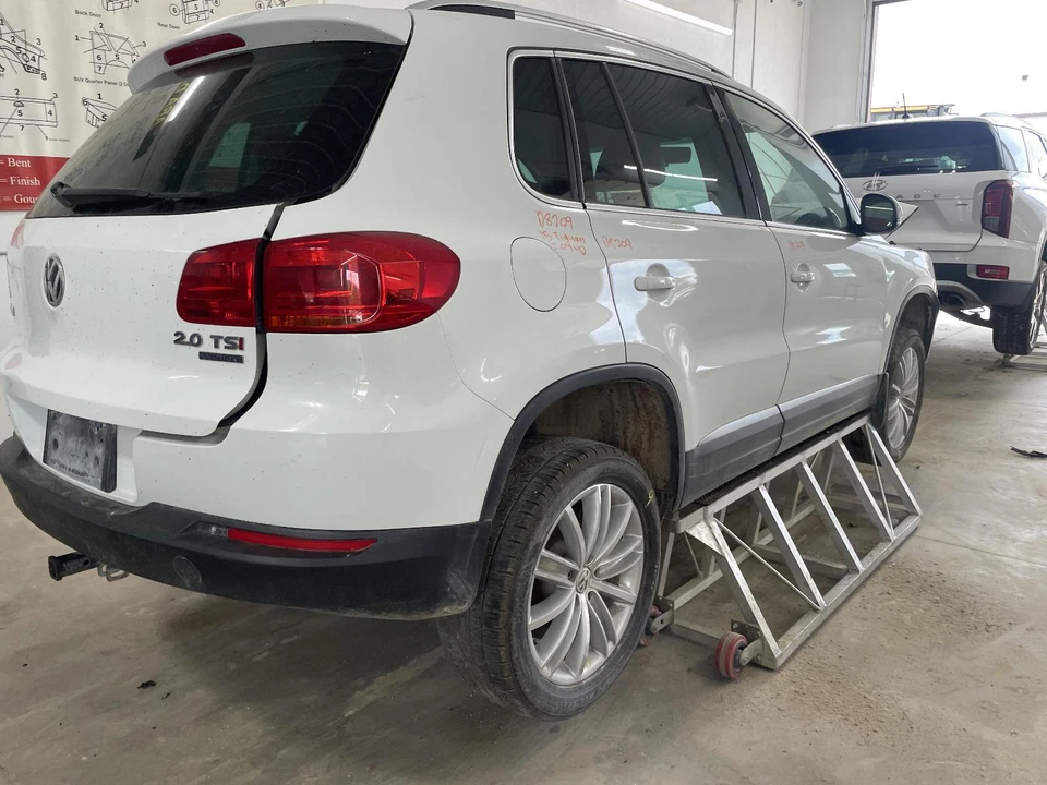 Used ABS Pump and Motor Assembly fits: 2015 Volkswagen Tiguan Assembly Grade A — 第 3/4 张图片