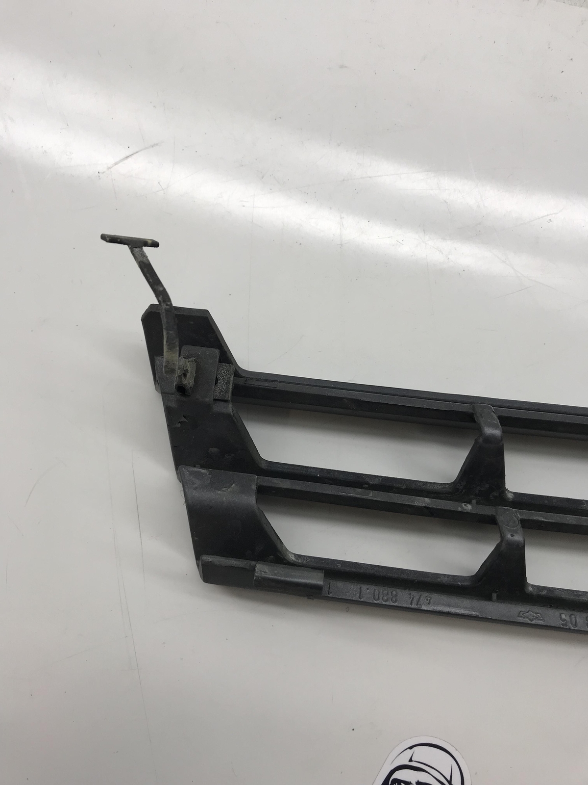 MERCEDES sec W126 C126 Coupe Abdeckung Abschlepphaken Stoßstange 