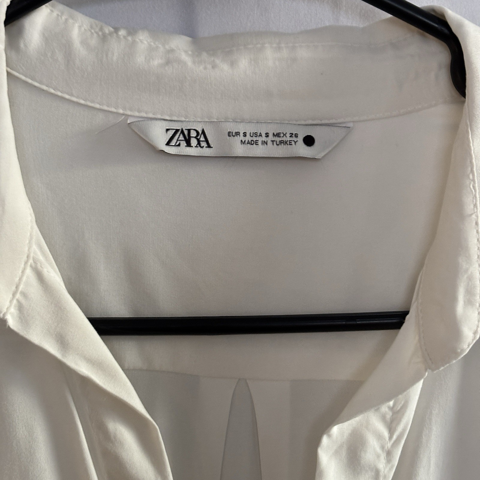 ZARA Basic White Button-Up V Collar Long/Roll-Up … - image 5