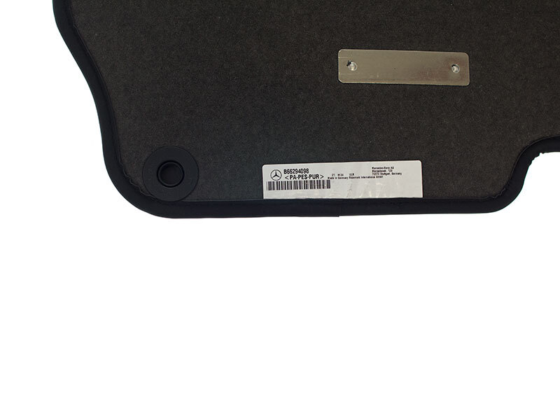 GENUINE MERCEDES Floor Mat Set 66294098 Mercedes Benz SL500 SL550 SL600