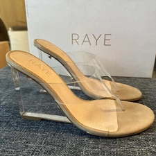 RAYE Women Ivory Wedges Size 8 A1084