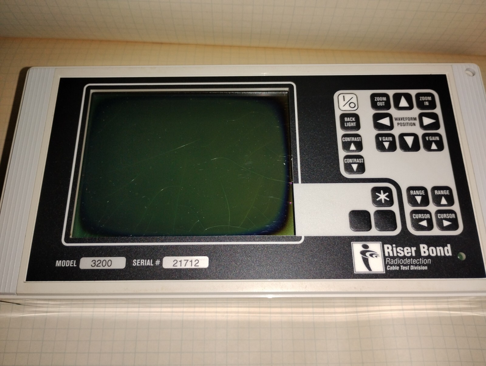 Riser Bond 3200 With Case