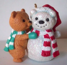 Snow Bear Buddies bear hugs snowman 2005 Hallmark Christmas ornament