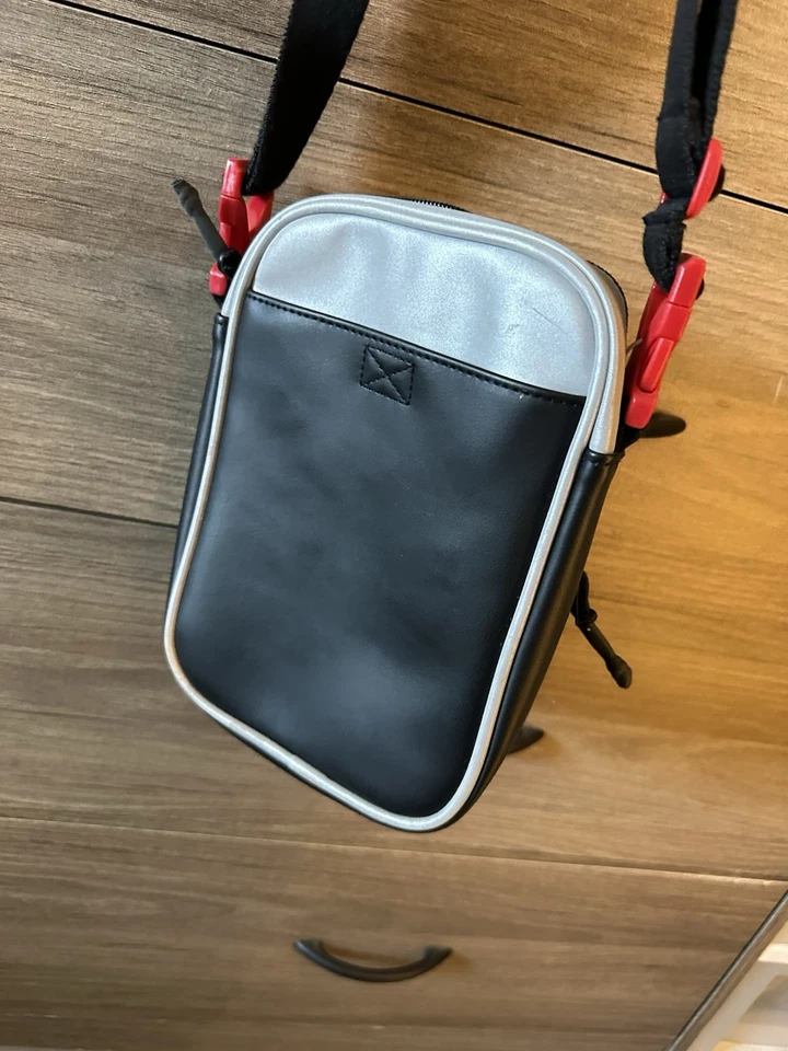 Bolso Jordan Cross Foto 2 de 4