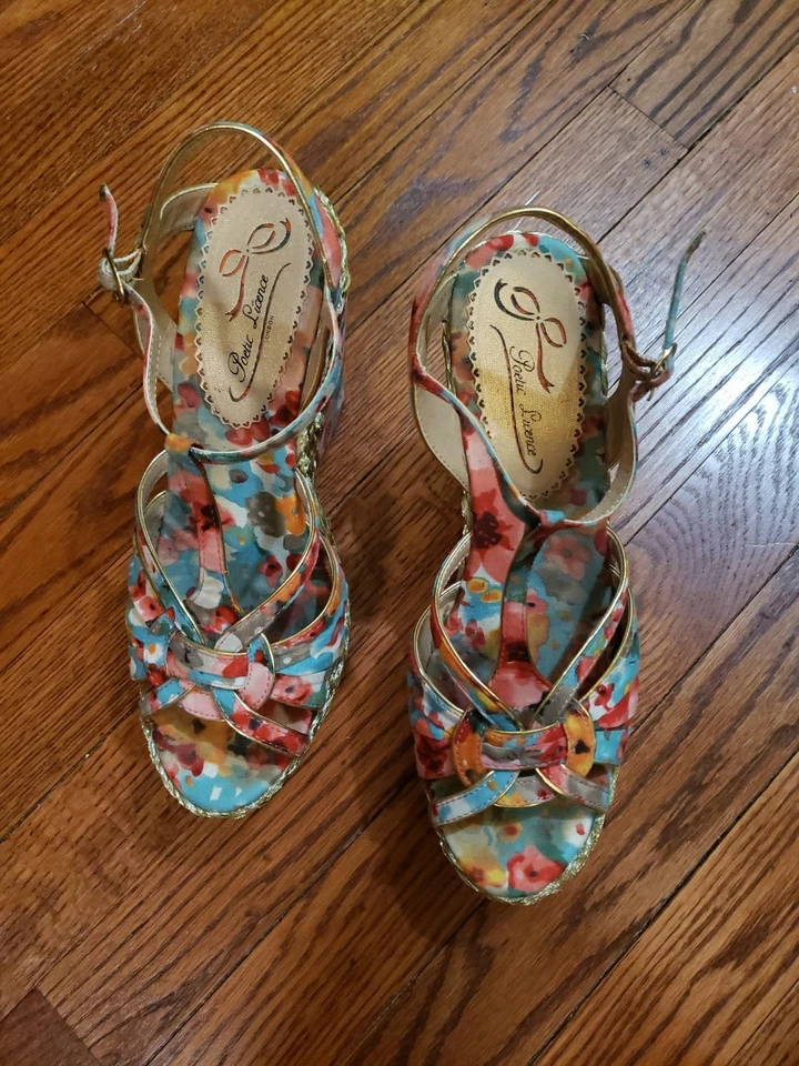 Sandalias de cuña de plataforma licencia poética talla Tacones dorados con flores florales de caramelo de 8 brazos Foto 4 de 4