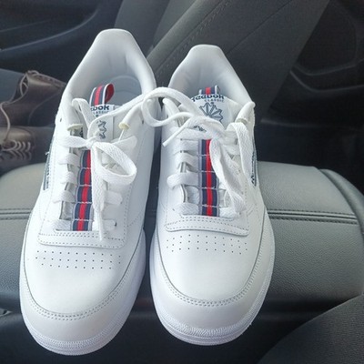 Reebok Women's Club  White SIZE 6 Leather Classic Shoes Sneakers White/Navy
