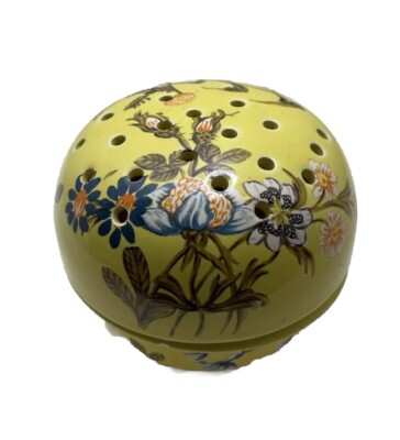 MMA Potpourri Bowl Dish Metropolitan Museum Flower  Rose Portugal Ceramic
