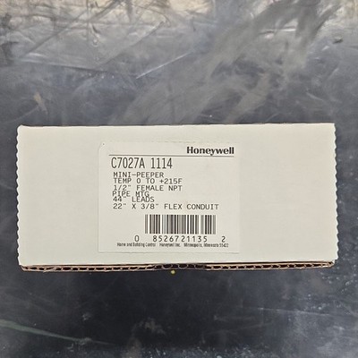 Honeywell C7027A 1114 UV Flame Sensor 1/2 in Female NPT Purple