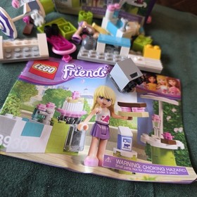 LEGO FRIENDS: Stephanie's Outdoor Bakery (3930)