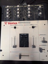 Vestax PMC-05 PRO 2 II DJ Turntable Mixer Professional Controller/Powers up