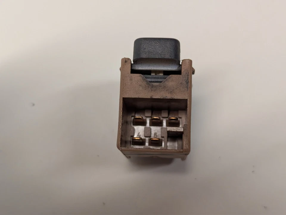 Переключатель управления замком двери питания 98-10 OEM Volkswagen BEETLE 1C0962125 VW TDI - Изображение 4 из 4