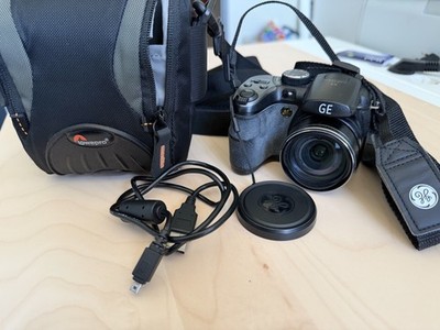 GE Power Pro Series X5 14.1MP Digitalkamera - incl. Lowepro Apex 100 AW