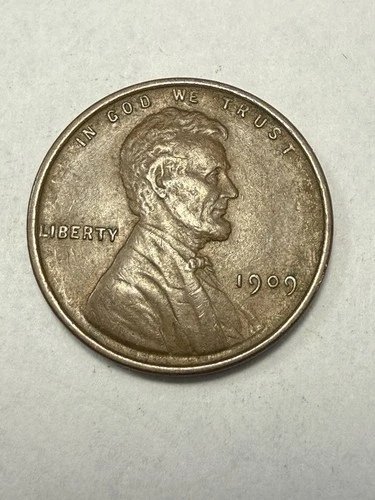 ** 1909 LINCOLN CENT-  XF  (UPGRADE THAT SPOT IN YOUR SET) PRICED TO SELL **