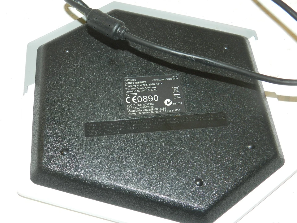 OEM Disney Infinity Portal para Wii, Wii U, PS3, PS4 - Funciona con 1.0, 2.0, 3.0 Foto 2 de 2