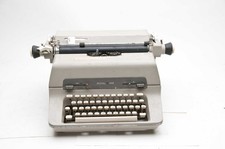 Vintage Royal 440 Manual Portable Typewriter 1960's thumbnail