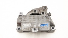 MERCEDES A CLASS W177 ENGINE MOUNT LEFT PASSENGER SIDE A2472402100 2018
