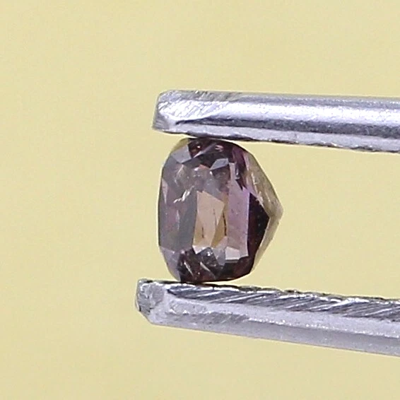 0.14CTW CUSHION PINK COLOR DIAMOND BRILLIANT CUT DIAMOND FANCY NATURAL DIAMOND - Image 4 of 4