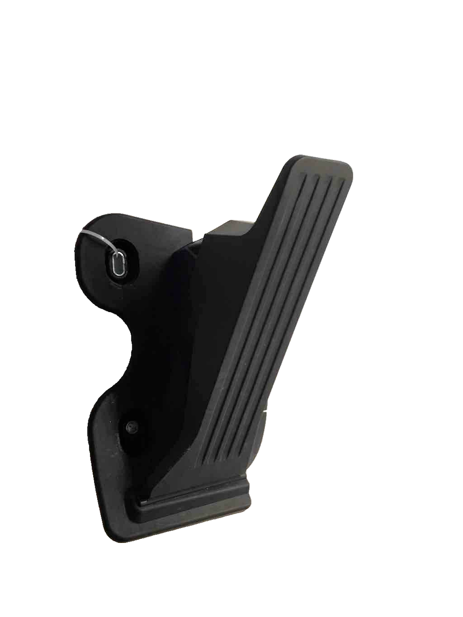2014 - 2018 MAZDA 3 Accelerator Gas Pedal with Position Sensor