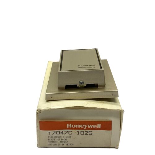 NEW IN BOX Honeywell Remote Set Point Electronic Thermostat T7047C 1025 - Picture 1 of 5