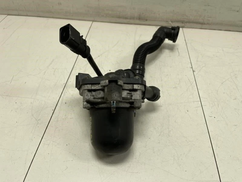 BOMBA DE INYECCIÓN DE AIRE SECUNDARIA VOLKSWAGEN PASSAT SE 2012 FÁBRICA Foto 2 de 4