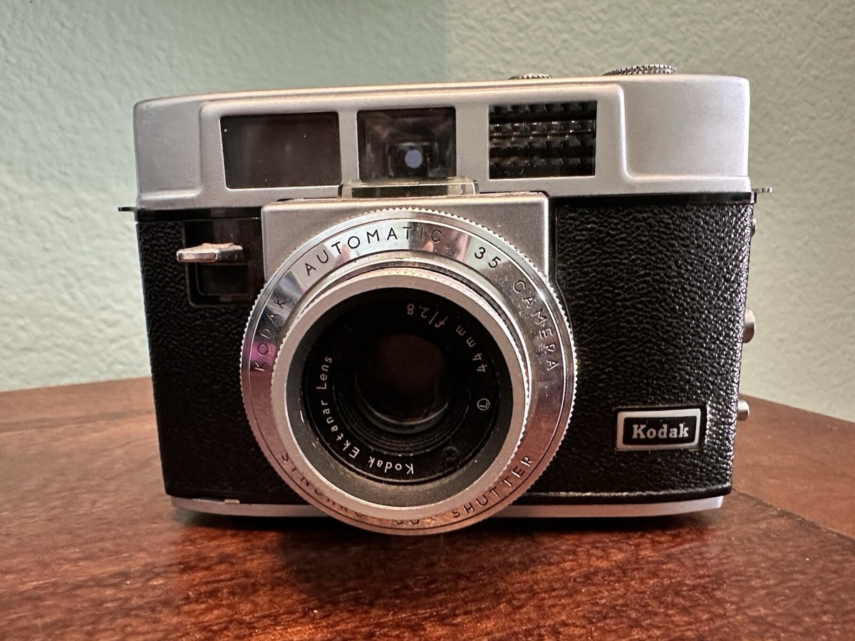 Kodak Automatic 35mm Camera With Ektanar Lens F/2.8 44mm Vintage