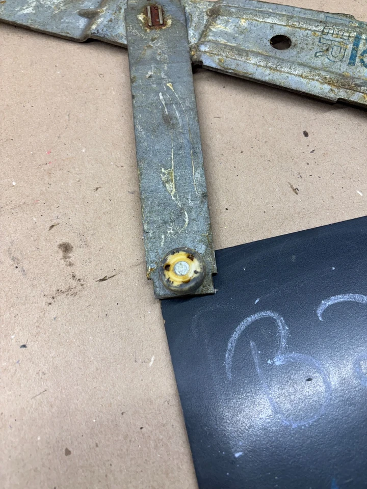 1973 1974 1975 1976 Dodge Dart Demon Valiant ventana derecha regulador manivela spline Foto 2 de 4