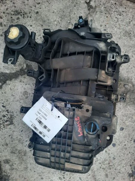 Colector de admisión 5,7 L 04 Dodge Ram 1500 05127193AC Foto 2 de 4