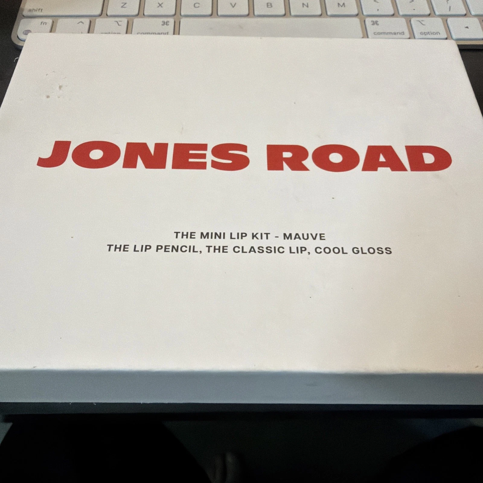 Jones Road The Mini Kit Mauve New LE, Cosmetics Imperfections On Outer Box Only
Opens in a new windo
