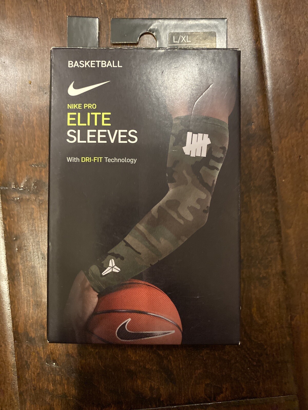 undefeated x nike x kobe finger sleeves black