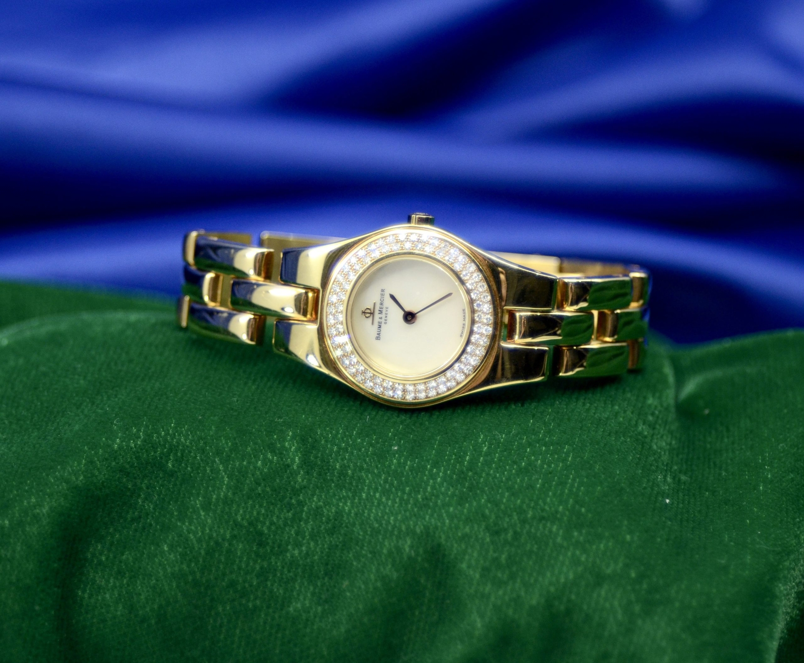 Baume & Mercier 18K Gelbgold Armbanduhr Mit Diamanten 56.5 GM Ref  