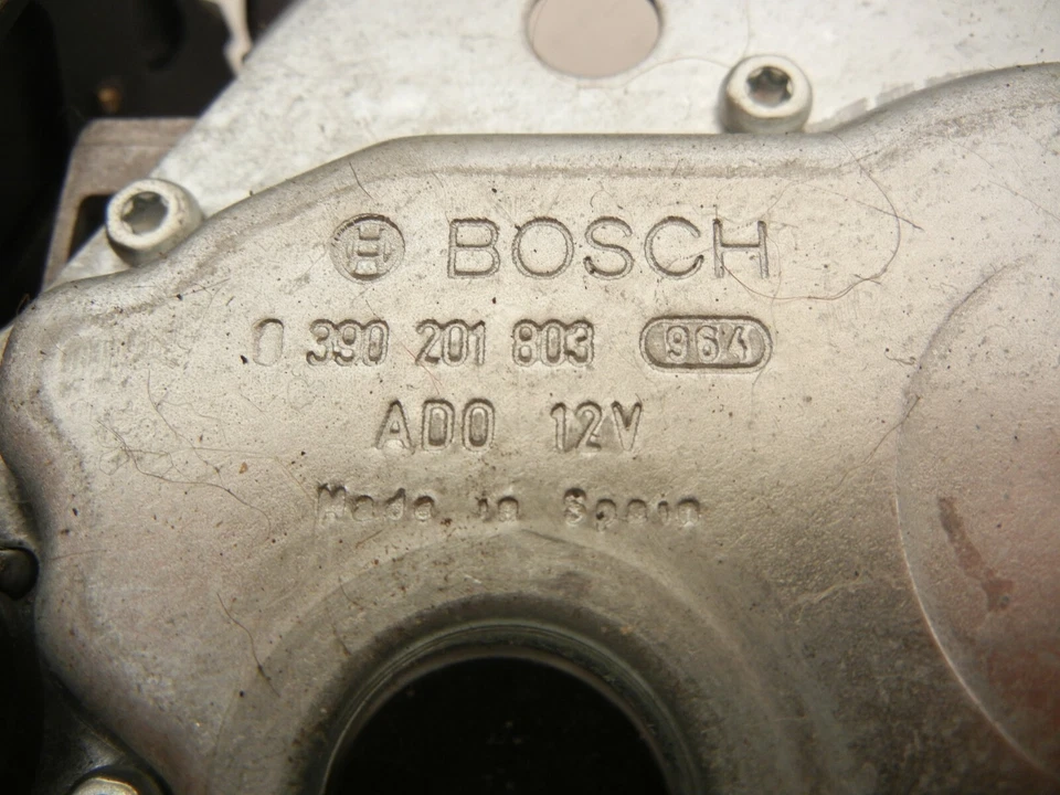 JAGUAR X-type 2005 Wagon Tailgate Hatch Rear Wiper Motor 0390201803 with lock - Image 4 of 4