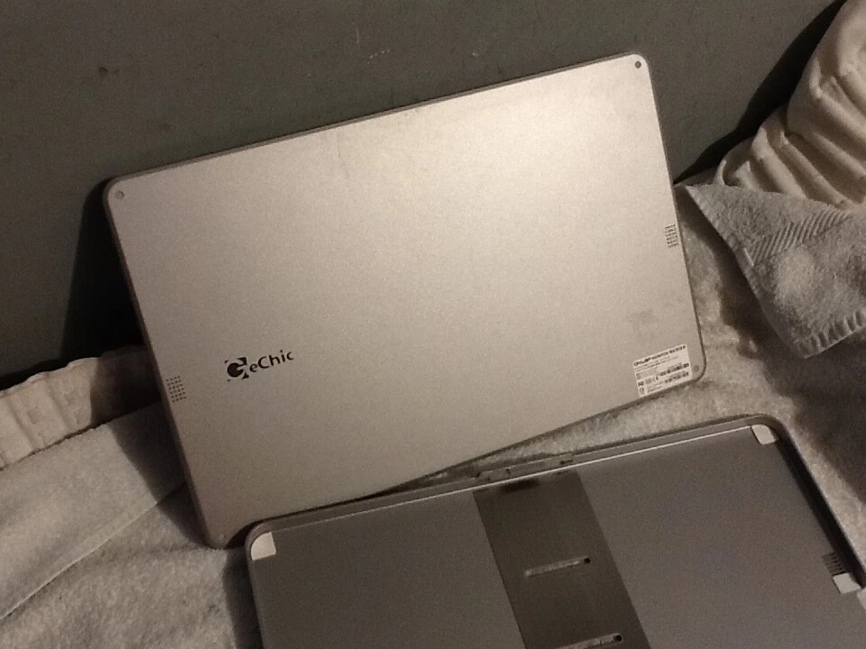 GeChic On-Lap 1303 13.3" Portable  Monitor Resolution 1920x1080 with Mountcase - Image 4 of 4