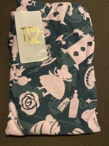 alice in wonderland leggings lularoe