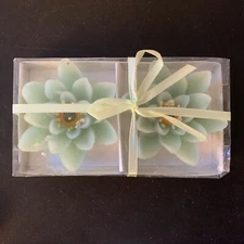 2 Peice Floating Green Flower 3.5” Candles NEW IN BOX