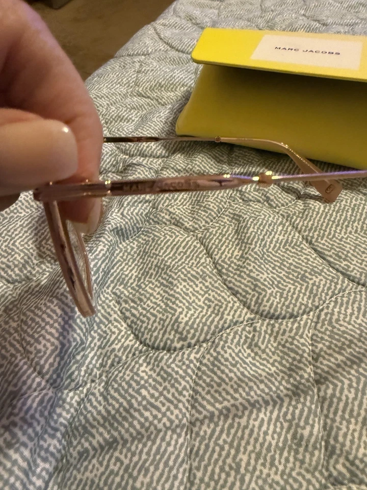 Очки солнцезащитные Marc Jacobs с чехлом и чистящими салфетками новые никогда не использовались, подлинные - Изображение 2 из 4