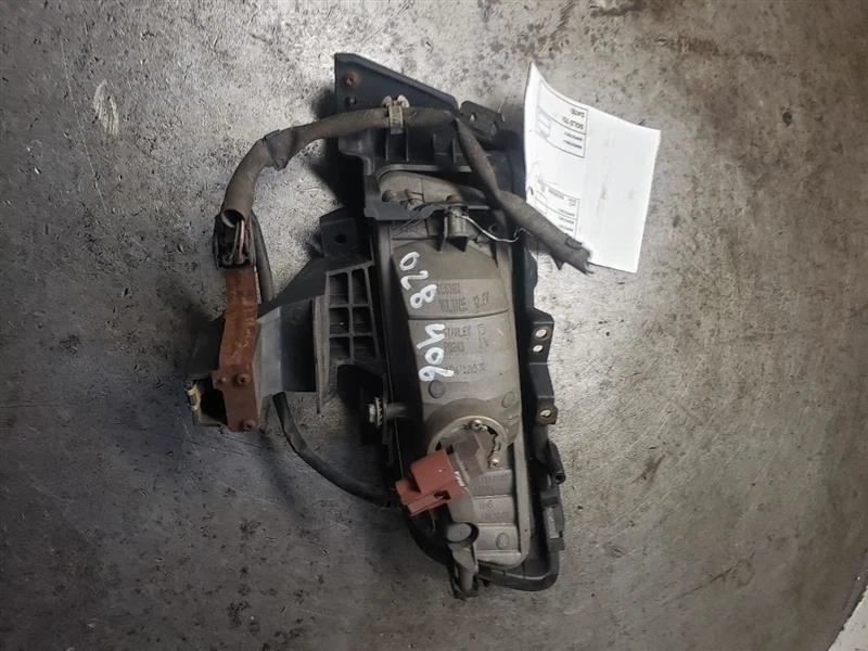 Sedã para direção de neblina de canto/parque de passageiros compatível com 07-09 Mazda 3 1178740 - Imagem 2 de 4