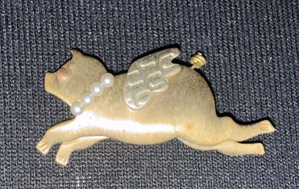 When Pigs Fly Pin Jewelry