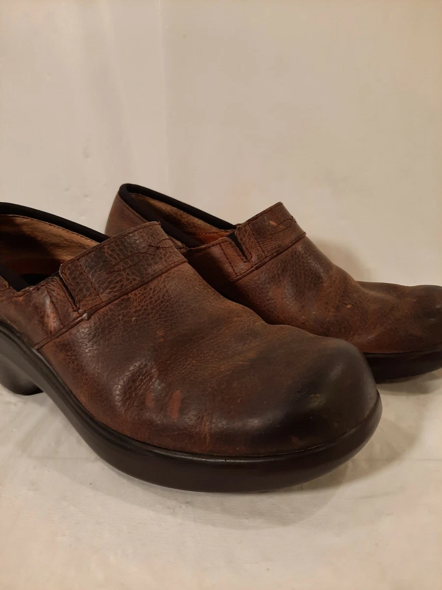 Ariat nursing shoes sale