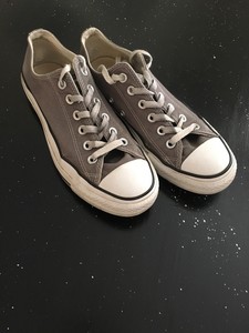 dark gray converse