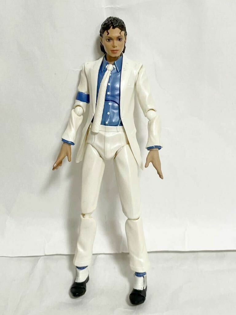 Bandai S.H. Figuarts Artist Michael Jackson Smooth Criminal Bandai S.H. Figuarts Artist Michael Jackson Smooth Criminal