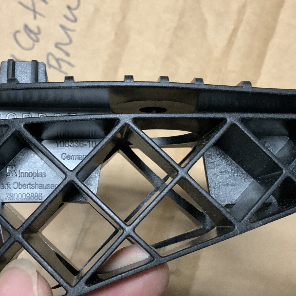 Genuine BMW 1 2 3 4 Series Front Bumper Damper For Curb