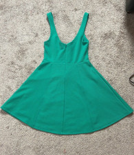 Nasty Gal dress, green, sleeveless, front pockets, sexy,
