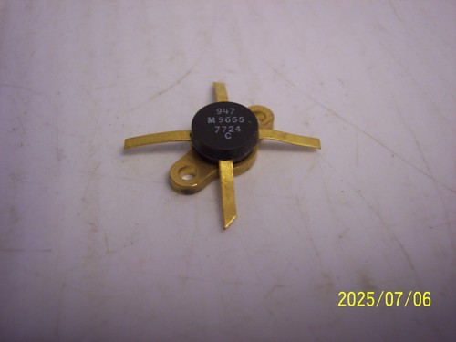 NOS MOTOROLA M9665 RF FLANGED POWER TRANSISTOR NPN SILICON 48-869665 - Picture 3 of 4