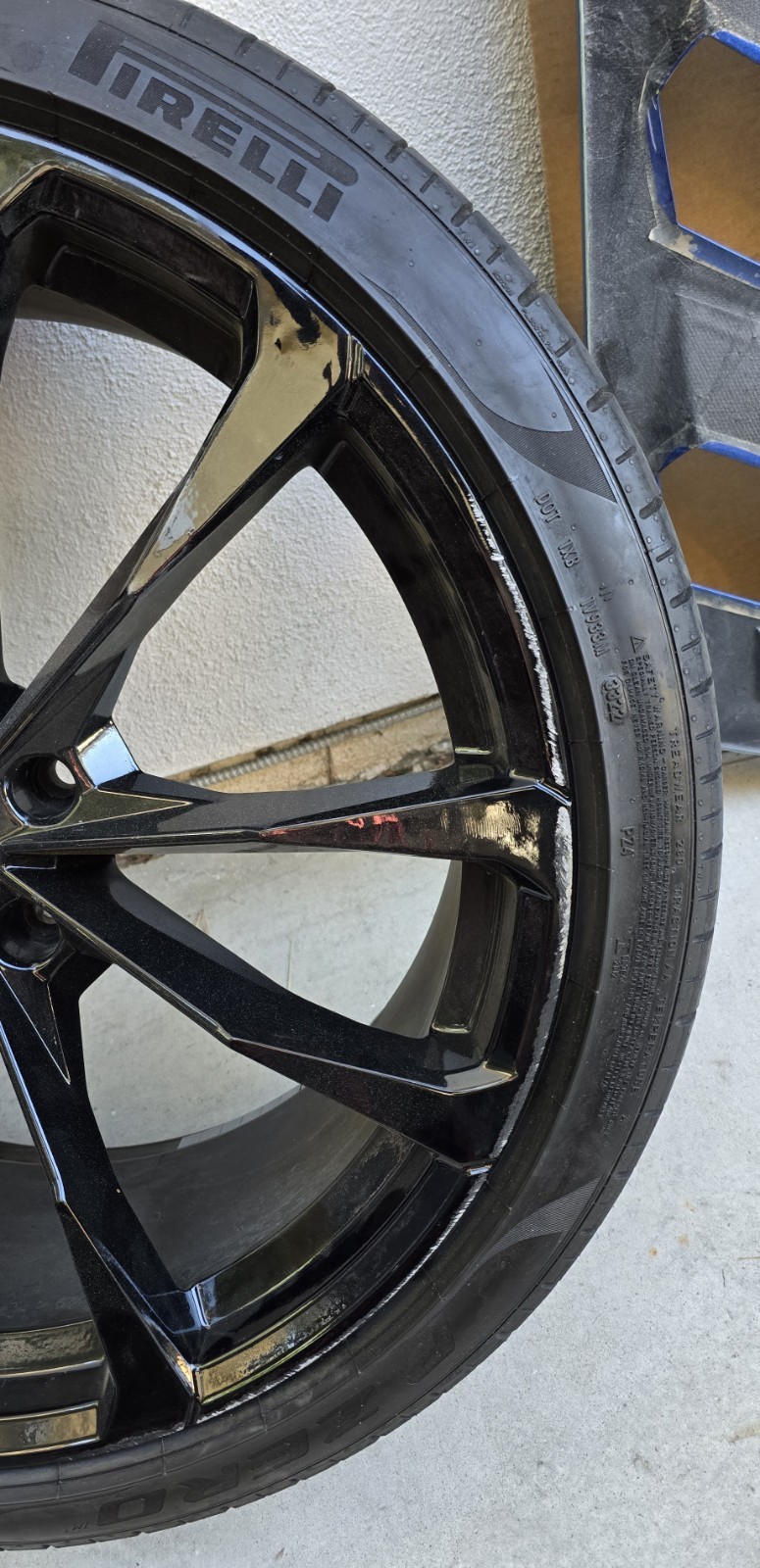 23” Lamborghini Urus Front Wheel Factory OEM 23 inch  Genuine Rim 4ML601025BA