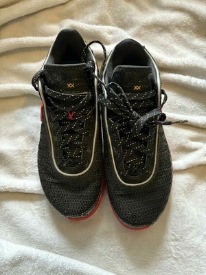 Nike Lebron James 20 '' Trinity '' Schwarz / Rot Sneaker Gr. UK 4 Junior