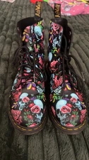 Dr. Martens 1460 Pascal Rose Skull Print Boots Women’s Size 9 EU 41 Rare Excelle