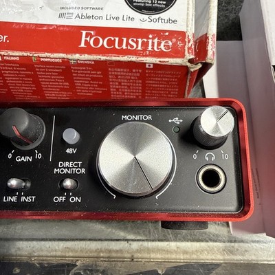 Focusrite Scarlett 2i2 2nd Gen USB Audio Interface Studio
