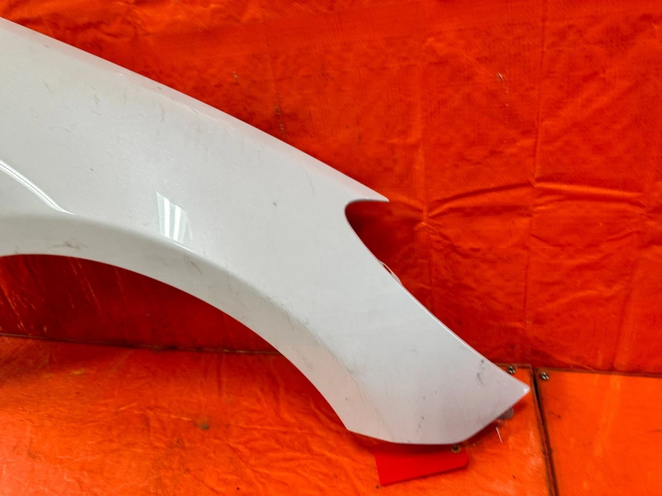 10-16 HYUNDAI GENESIS КУПЕ - КРЫЛО - ПАССАЖИРСКАЯ ПРАВАЯ СТОРОНА - OEM ЗАВОДСКОЙ #302 - Изображение 3 из 4